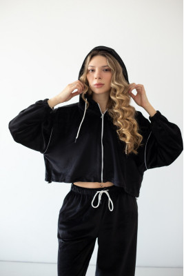 Костюм жіночий